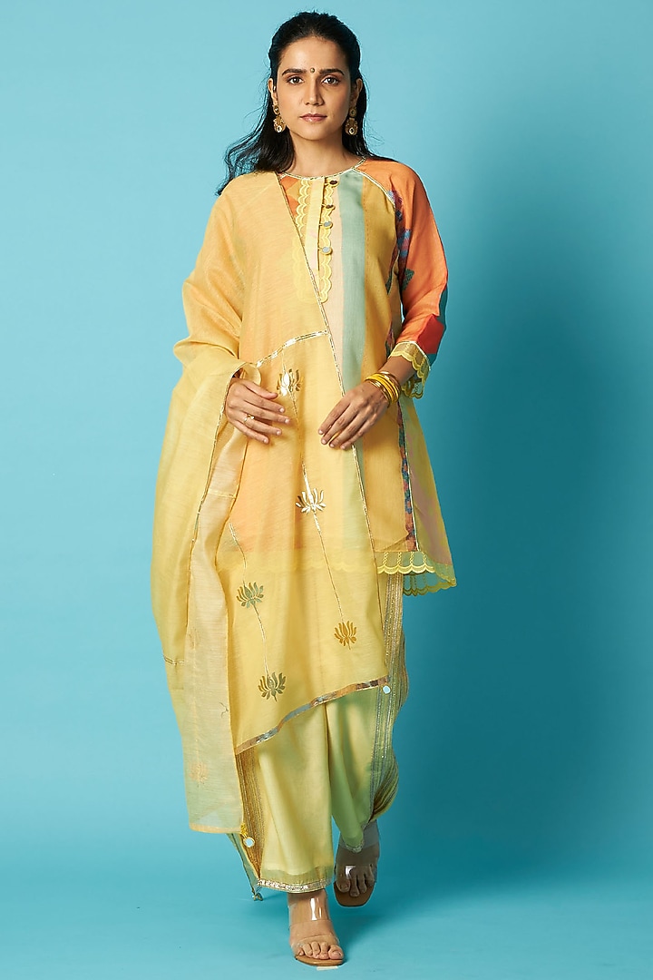 Multi-Colored Chanderi Geometric Printed Kurta Set by Vedika M at Pernia's Pop Up Shop