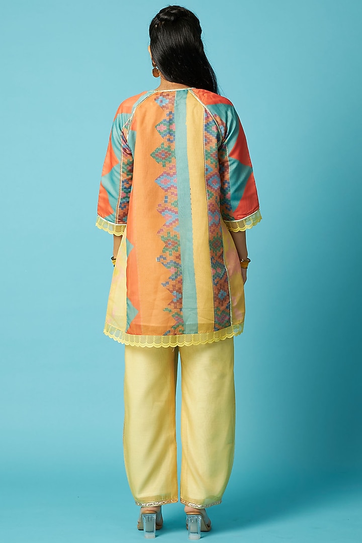 Multi-Colored Chanderi Geometric Printed Kurta Set by Vedika M at Pernia's Pop Up Shop