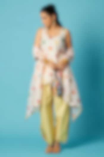 Ivory Kota Checks Polka Dot Printed Kurta Set by Vedika M at Pernia's Pop Up Shop
