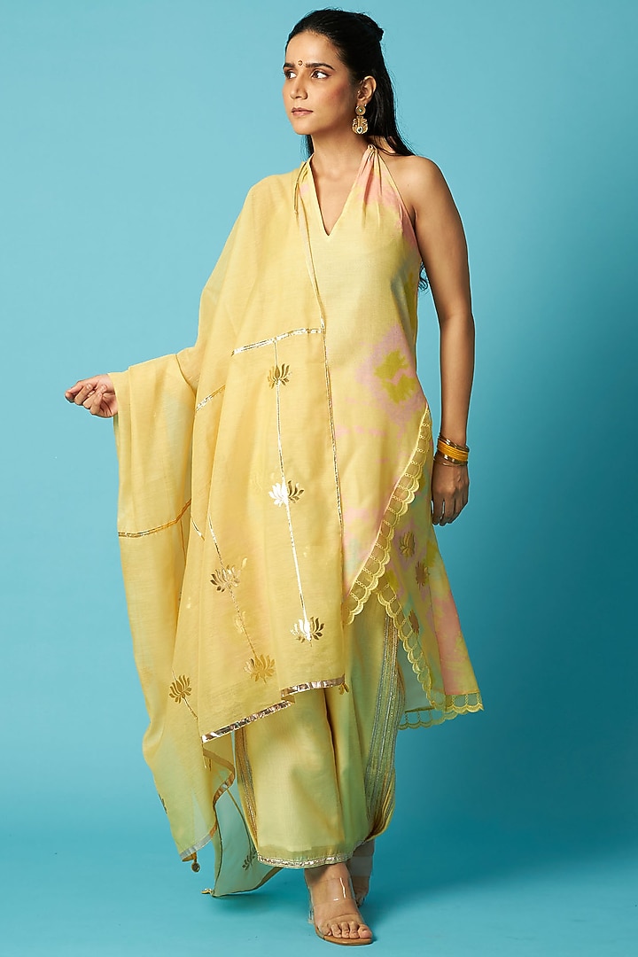 Pastel Yellow Chanderi Printed Halter Kurta Set by Vedika M at Pernia's Pop Up Shop