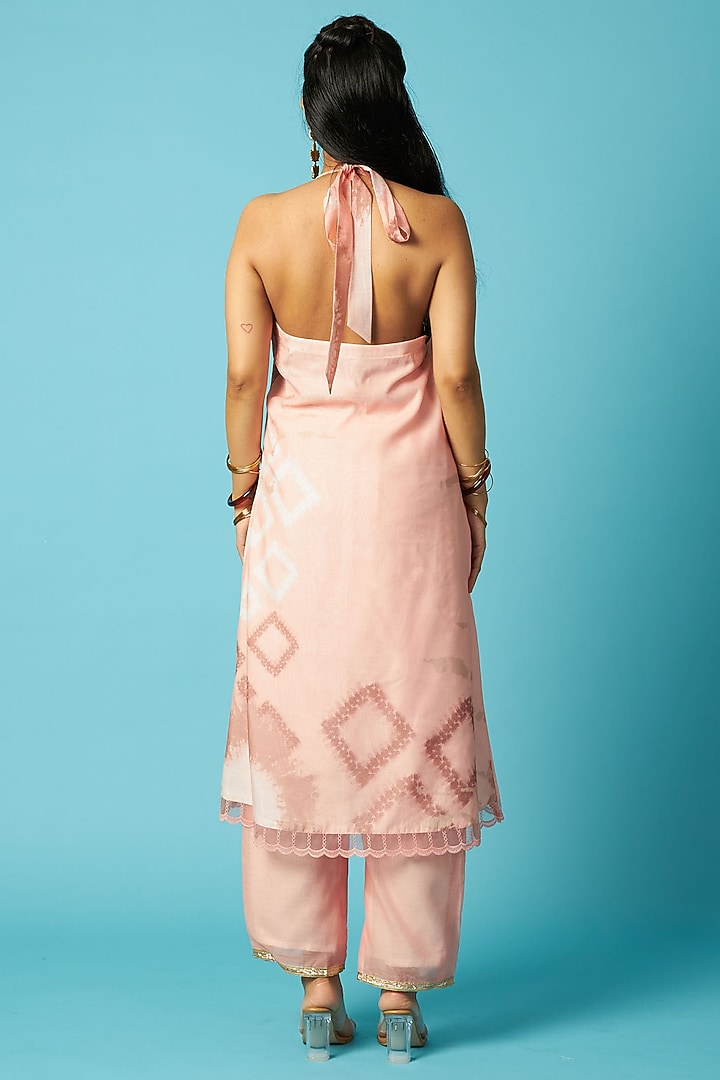 Peach Chanderi Bandhani Printed Halter Kurta Set by Vedika M at Pernia's Pop Up Shop