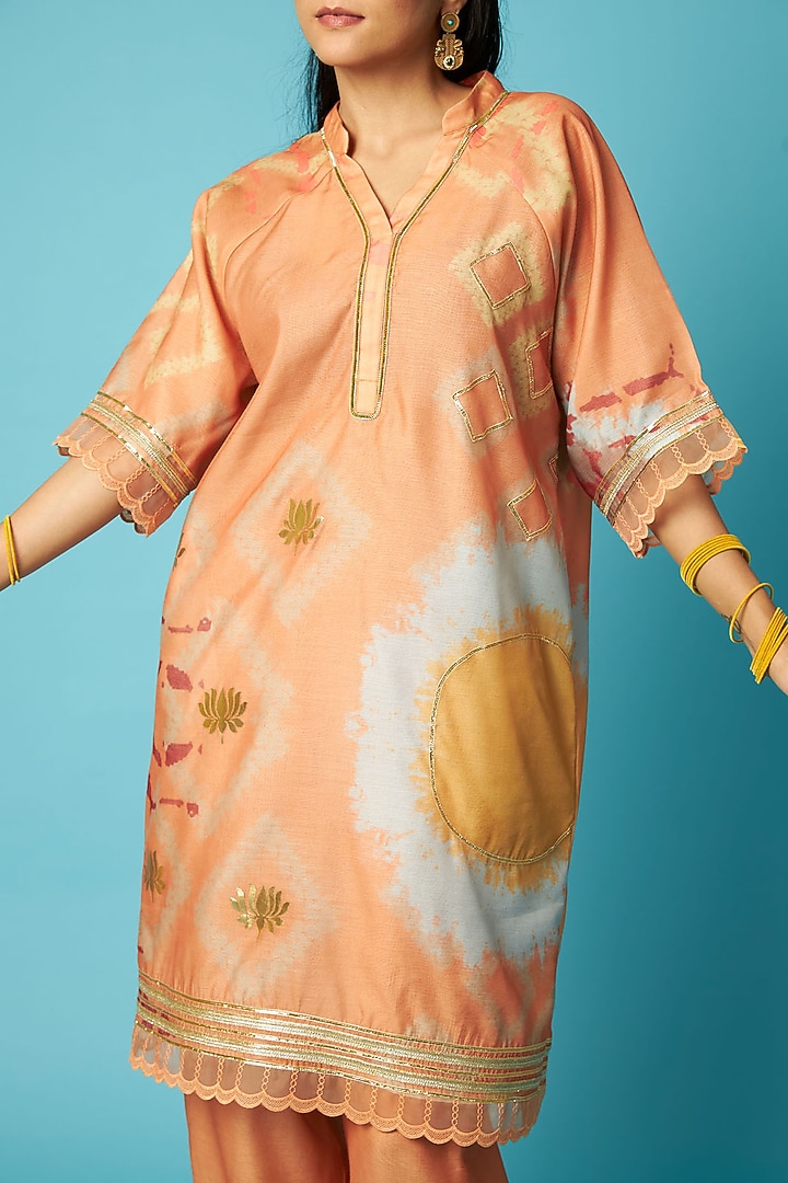 Orange Chanderi Bandhani Printed Straight Kurta Set by Vedika M at Pernia's Pop Up Shop