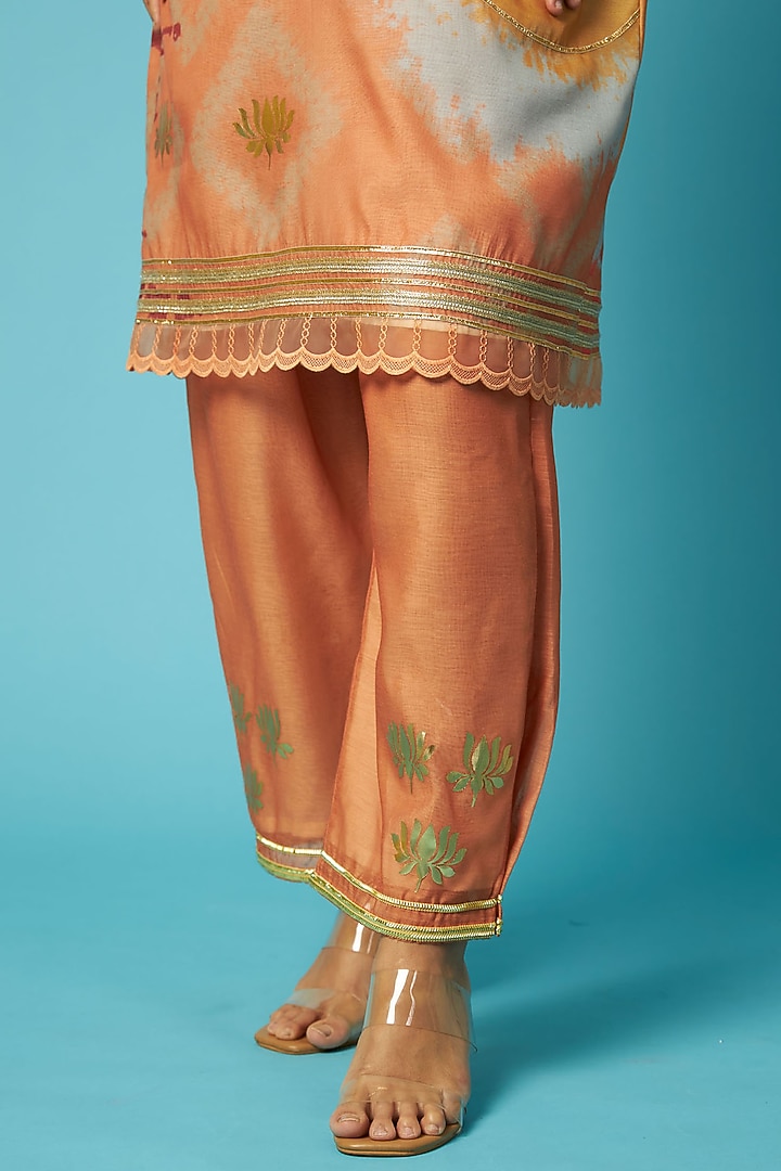 Orange Chanderi Bandhani Printed Straight Kurta Set by Vedika M at Pernia's Pop Up Shop