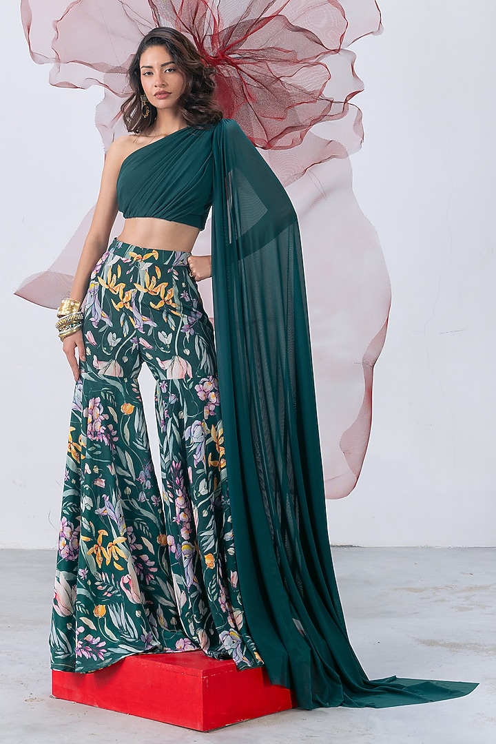 Emerald Green Crepe Printed Palazzo Pant Set by Vesture at Pernia's Pop Up Shop