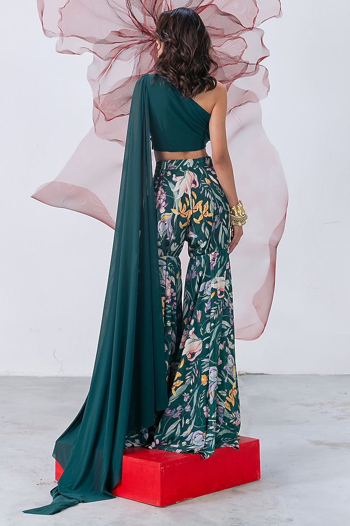 Emerald Green Crepe Printed Palazzo Pant Set by Vesture at Pernia's Pop Up Shop