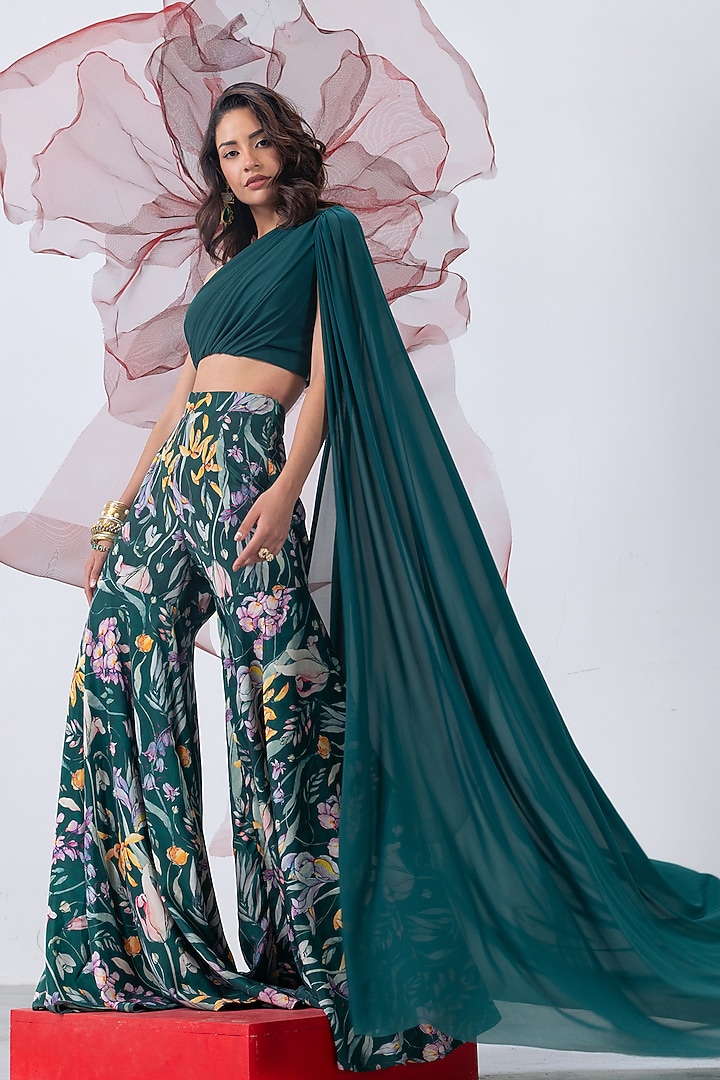 Emerald Green Crepe Printed Palazzo Pant Set by Vesture at Pernia's Pop Up Shop