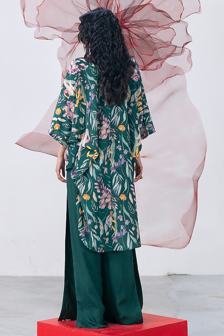 Emerald Green Crepe Printed Pant Set by Vesture at Pernia's Pop Up Shop