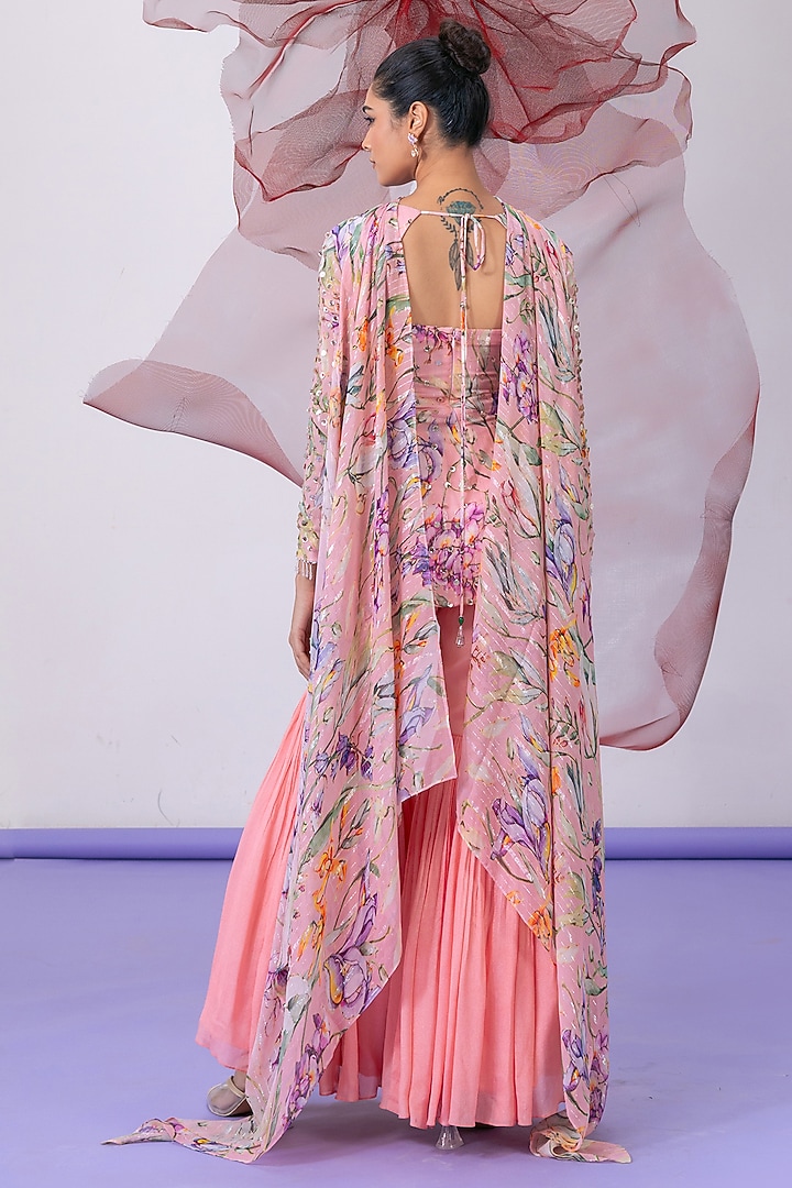 Peach Organza Printed Kurta Set by Vesture at Pernia's Pop Up Shop