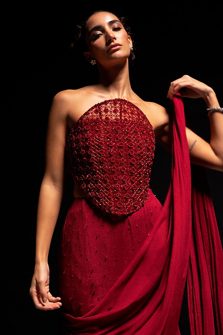 Deep Red Mesh & Crepe Embellished Wedding Lehenga Set by Vesture at Pernia's Pop Up Shop
