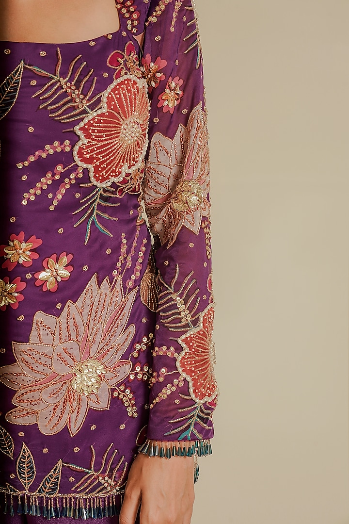 Purple Crepe Printed Kurta Set by Vesture at Pernia's Pop Up Shop