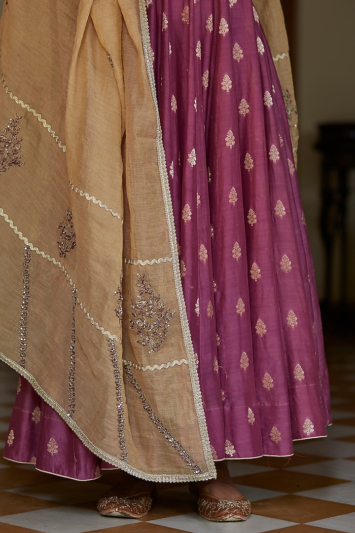 Purple Embroidered Wedding Anarkali Set by Vashisht Guru Dutt at Pernia's Pop Up Shop
