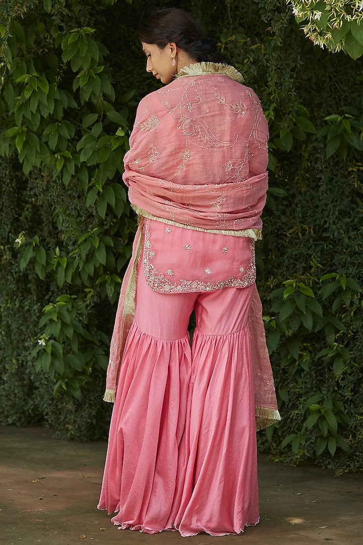 Pink Handloom Chanderi Gharara Set by Vashisht Guru Dutt at Pernia's Pop Up Shop