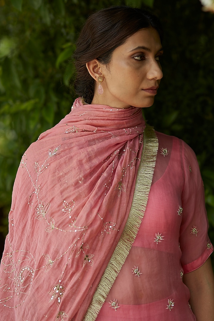 Pink Handloom Chanderi Gharara Set by Vashisht Guru Dutt at Pernia's Pop Up Shop