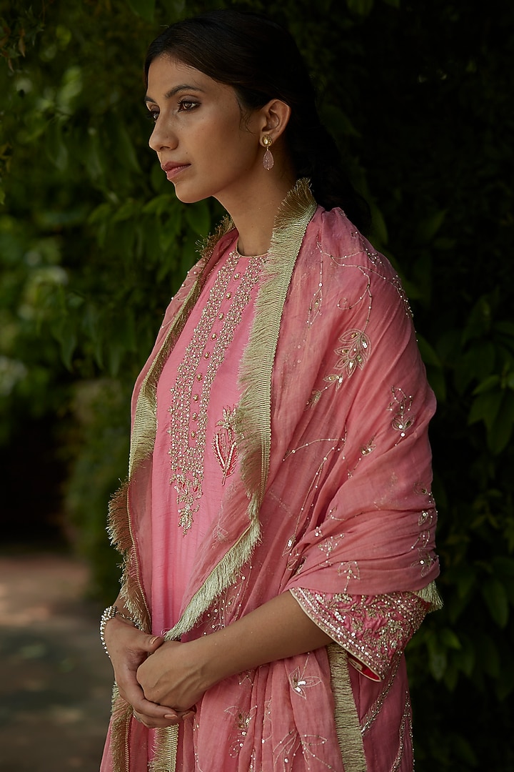 Pink Handloom Chanderi Gharara Set by Vashisht Guru Dutt at Pernia's Pop Up Shop