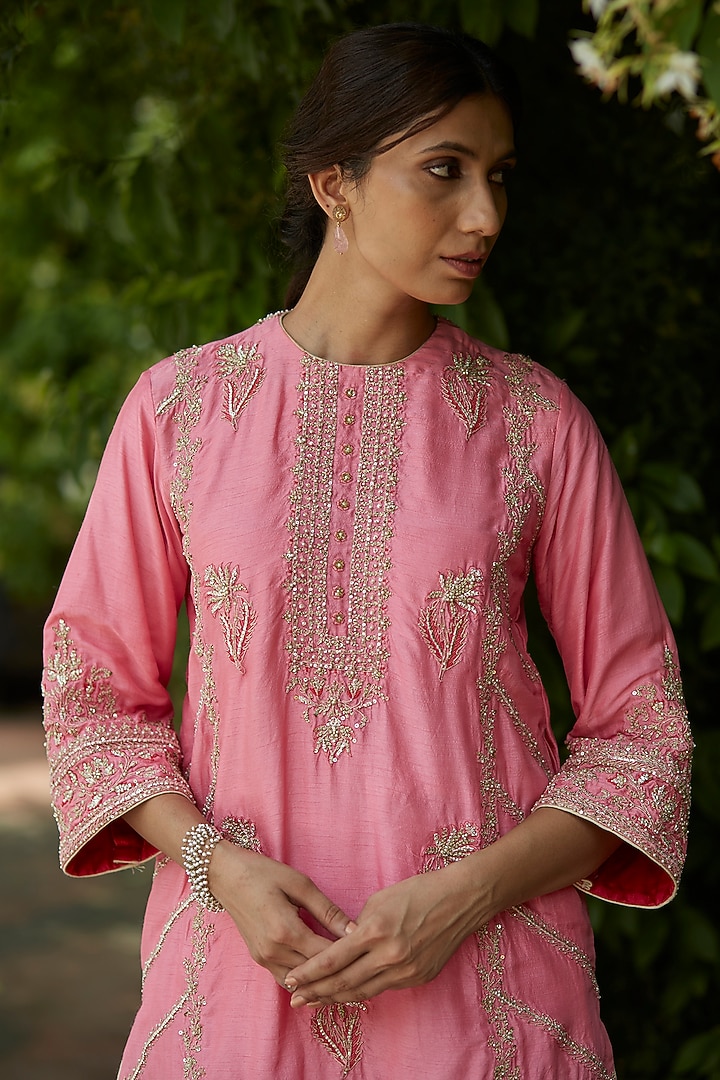 Pink Handloom Chanderi Gharara Set by Vashisht Guru Dutt at Pernia's Pop Up Shop