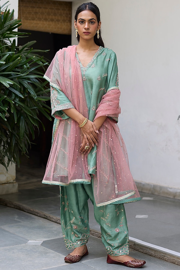 Aqua Green Dupion Silk Embroidered Kurta Set by Vashisht Guru Dutt at Pernia's Pop Up Shop