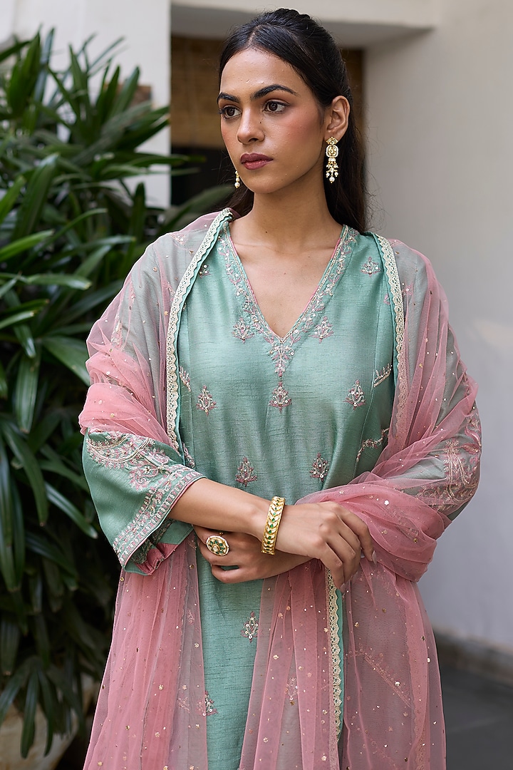 Aqua Green Dupion Silk Embroidered Kurta Set by Vashisht Guru Dutt at Pernia's Pop Up Shop