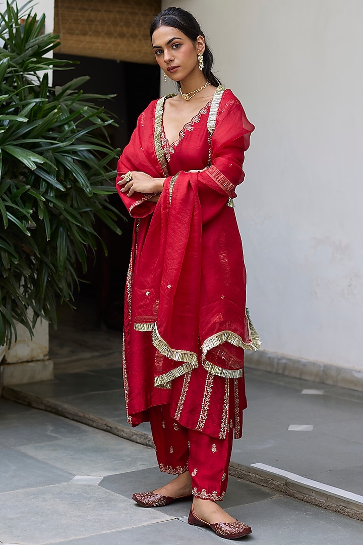 Red Dupion Silk Embroidered Kalidar Kurta Set by Vashisht Guru Dutt at Pernia's Pop Up Shop