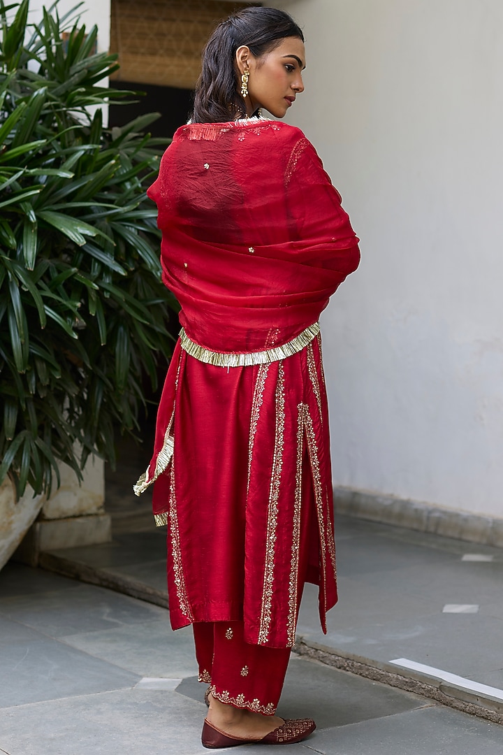 Red Dupion Silk Embroidered Kalidar Kurta Set by Vashisht Guru Dutt at Pernia's Pop Up Shop