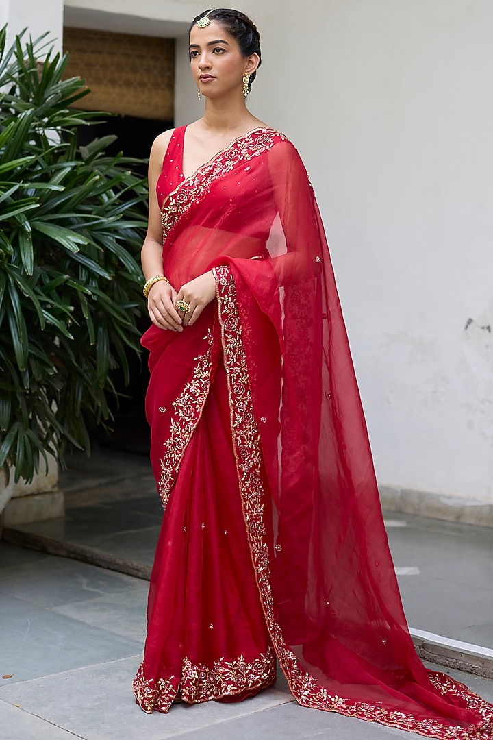 Red Silk Organza Embroidered Scalloped Wedding Saree Set by Vashisht Guru Dutt at Pernia's Pop Up Shop