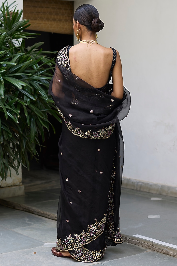 Black Silk Organza Embroidered Scalloped Wedding Saree Set by Vashisht Guru Dutt at Pernia's Pop Up Shop