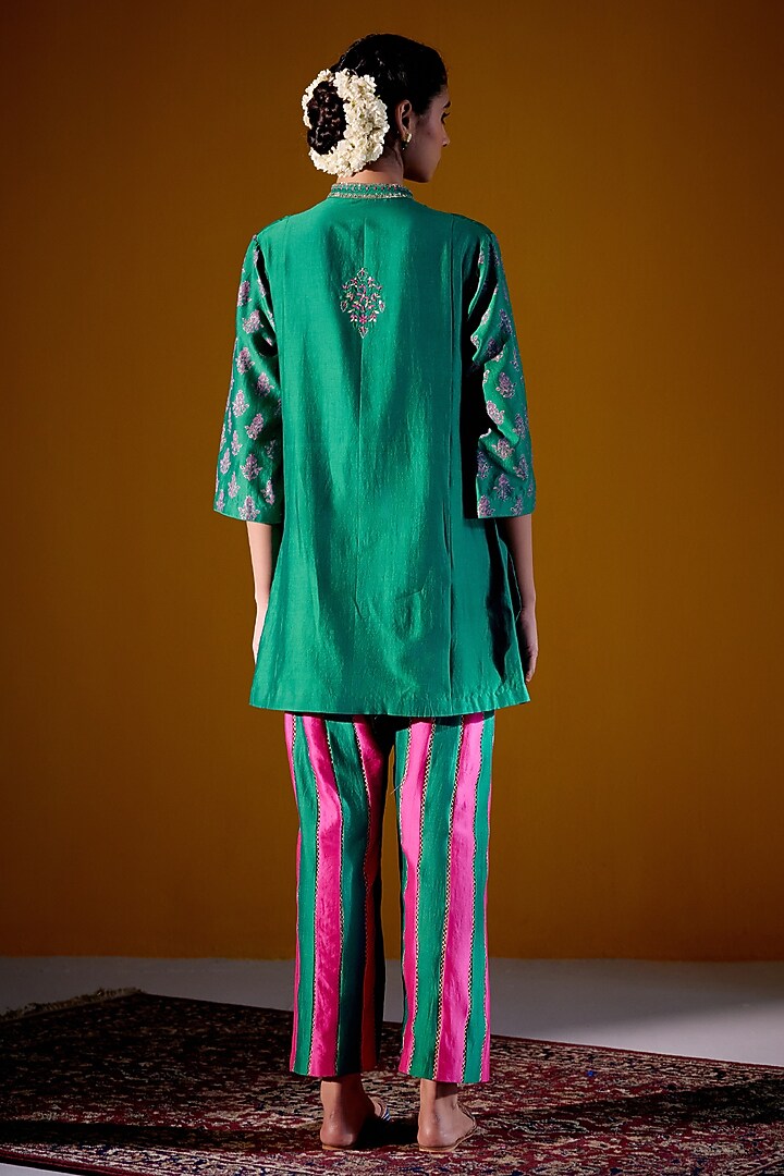 Green Woven Chanderi Block Printed & Hand Embroidered Tunic Set by Vashisht Guru Dutt at Pernia's Pop Up Shop
