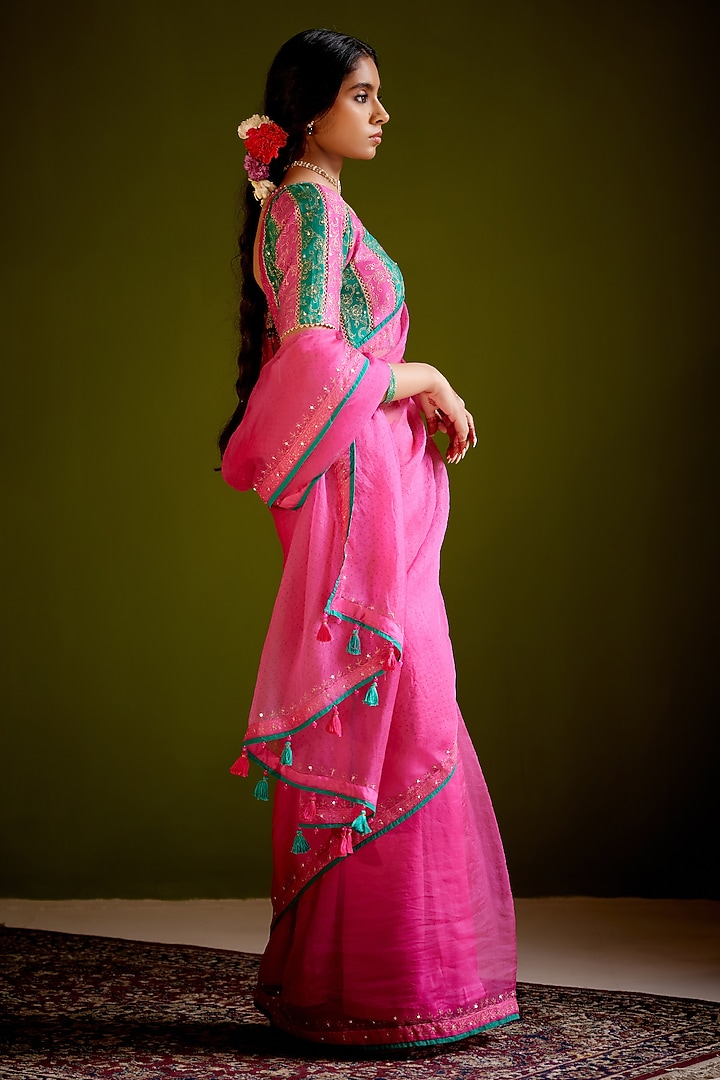 Pink Woven Chanderi Printed & Tassel Embellished Wedding Saree Set by Vashisht Guru Dutt at Pernia's Pop Up Shop