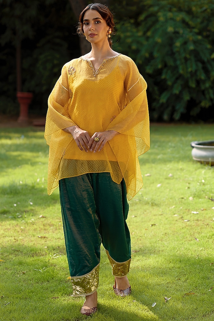 Mustard Organza Block Printed & Embroidered Tunic Set by Vashisht Guru Dutt at Pernia's Pop Up Shop