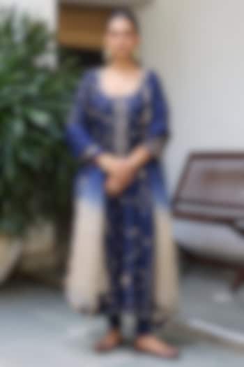 Navy Blue Dupion Silk Resham & Zari Embroidered Kurta Set by Vashisht Guru Dutt at Pernia's Pop Up Shop