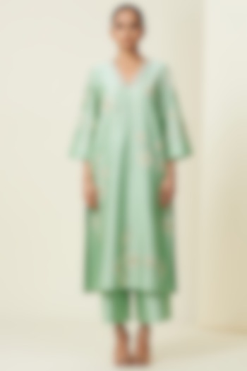 Mint Green Hand Embroidered Kurta Set by VIAM at Pernia's Pop Up Shop