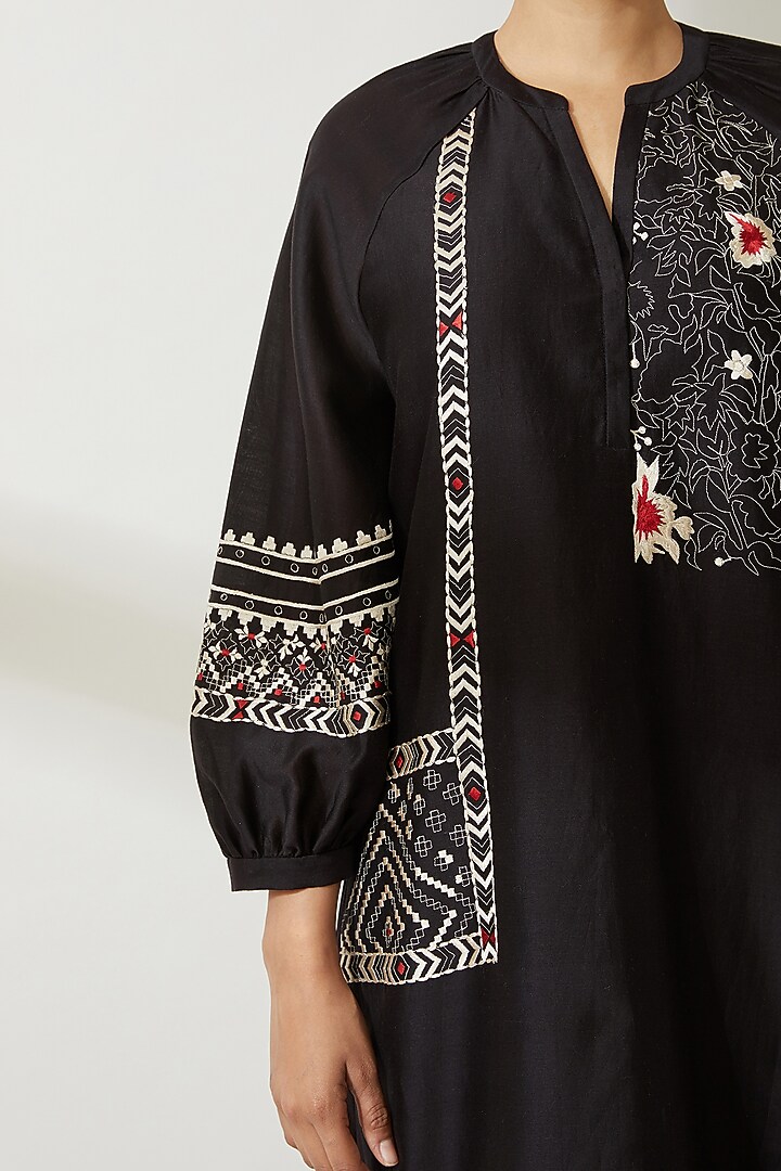 Black Geometric & Floral Embroidered Tunic by VIAM at Pernia's Pop Up Shop