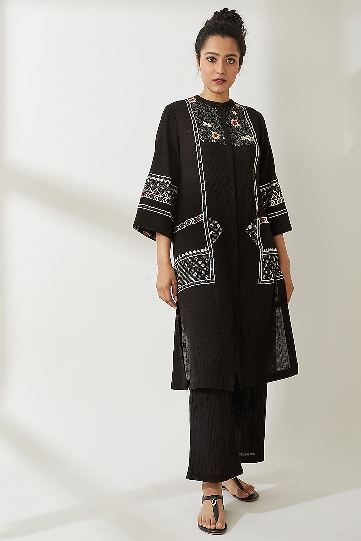 Black Floral Embroidered Sherwani by VIAM