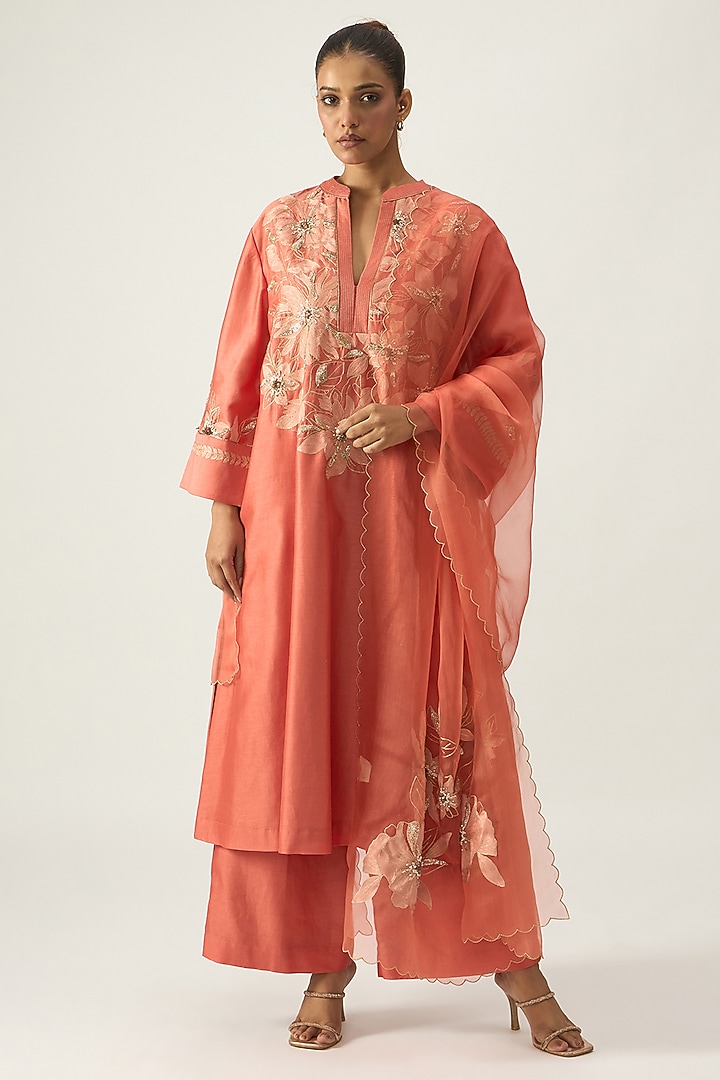Salmon Pink Chanderi Hand Embroidered Kurta Set by Viam at Pernia's Pop Up Shop