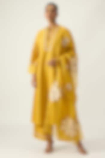 Sunrise Yellow Chanderi Hand Embroidered Kurta Set by Viam at Pernia's Pop Up Shop