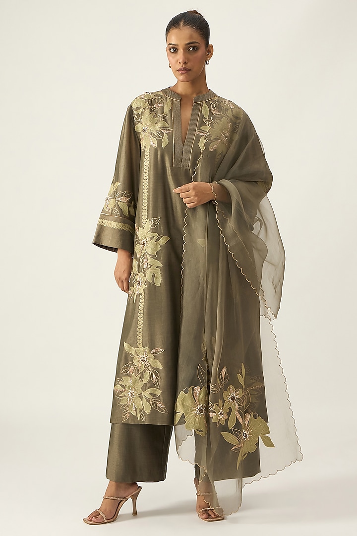 Moss Green Chanderi Hand Embroidered Kurta Set by Viam at Pernia's Pop Up Shop
