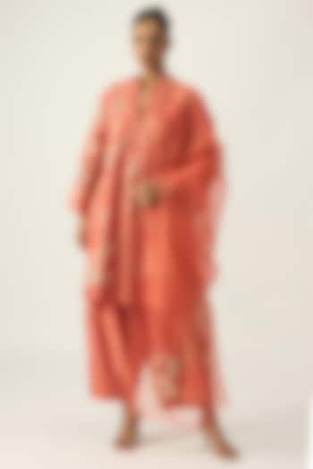 Salmon Pink Chanderi Hand Embroidered Kurta Set by Viam at Pernia's Pop Up Shop