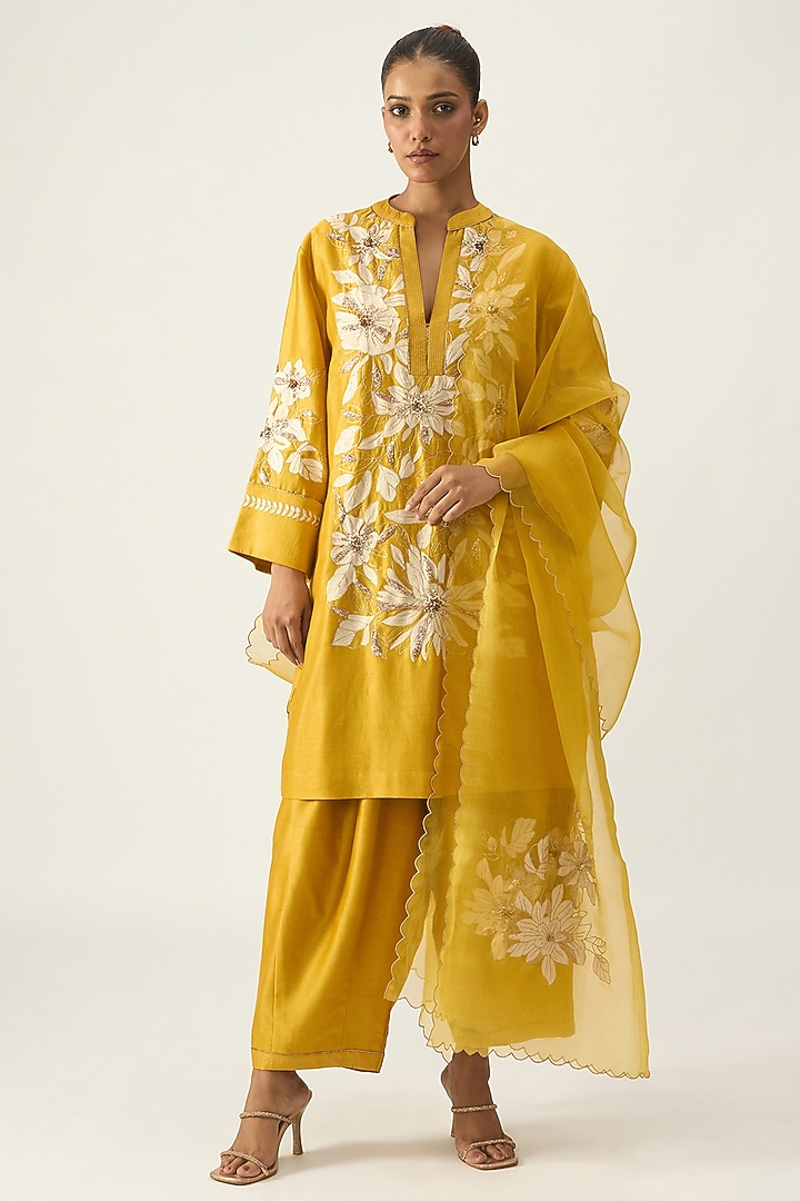Sunrise Yellow Chanderi Hand Embroidered Kurta Set by Viam at Pernia's Pop Up Shop