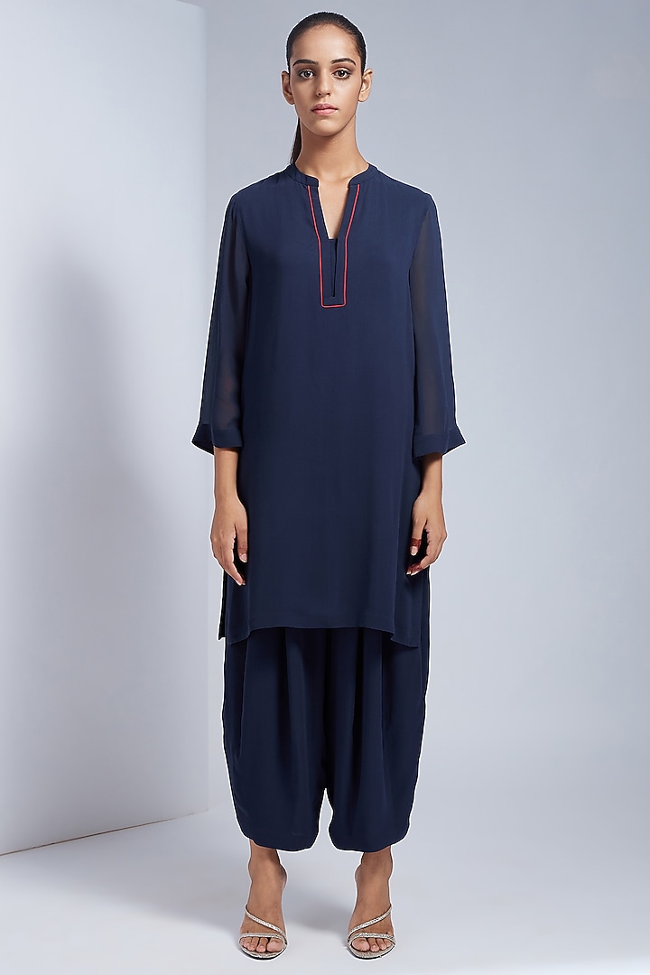 Blue Embroidered Kurta Set by VIAM at Pernia's Pop Up Shop