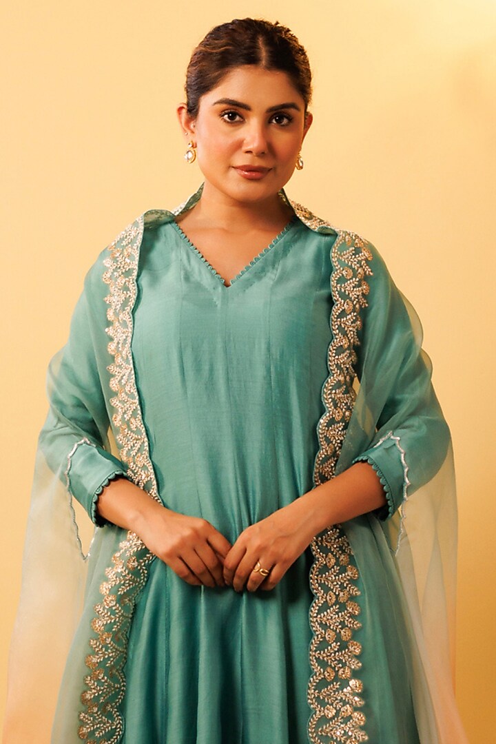 Green Pure Silk Hand Embroidered Wedding Anarkali Set by Vinita Bhansali at Pernia's Pop Up Shop