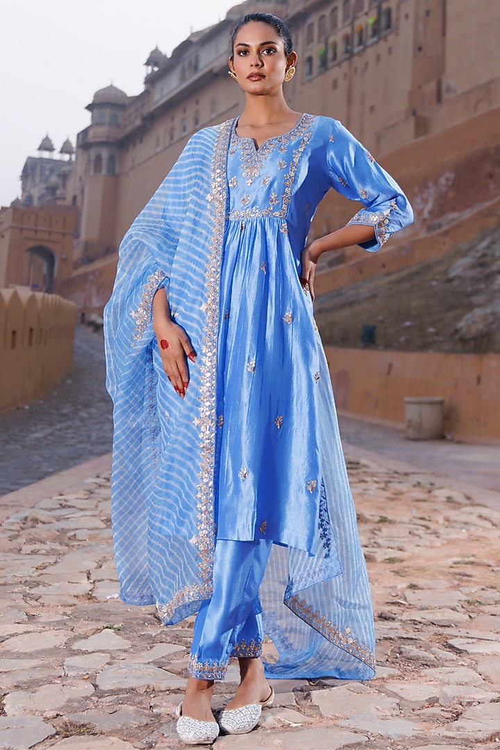 Blue Pure Silk Dori Embroidered Kurta Set by Vinita Bhansali at Pernia's Pop Up Shop