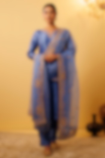 Blue Pure Silk Dori Embroidered Kurta Set by Vinita Bhansali at Pernia's Pop Up Shop
