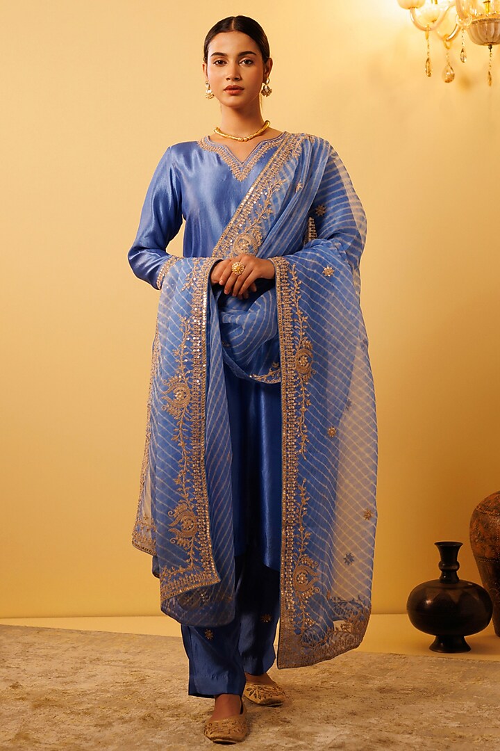 Blue Pure Silk Dori Embroidered Kurta Set by Vinita Bhansali at Pernia's Pop Up Shop