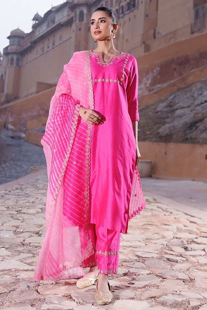 Pink Pure Silk Dori Embroidered Kurta Set by Vinita Bhansali at Pernia's Pop Up Shop