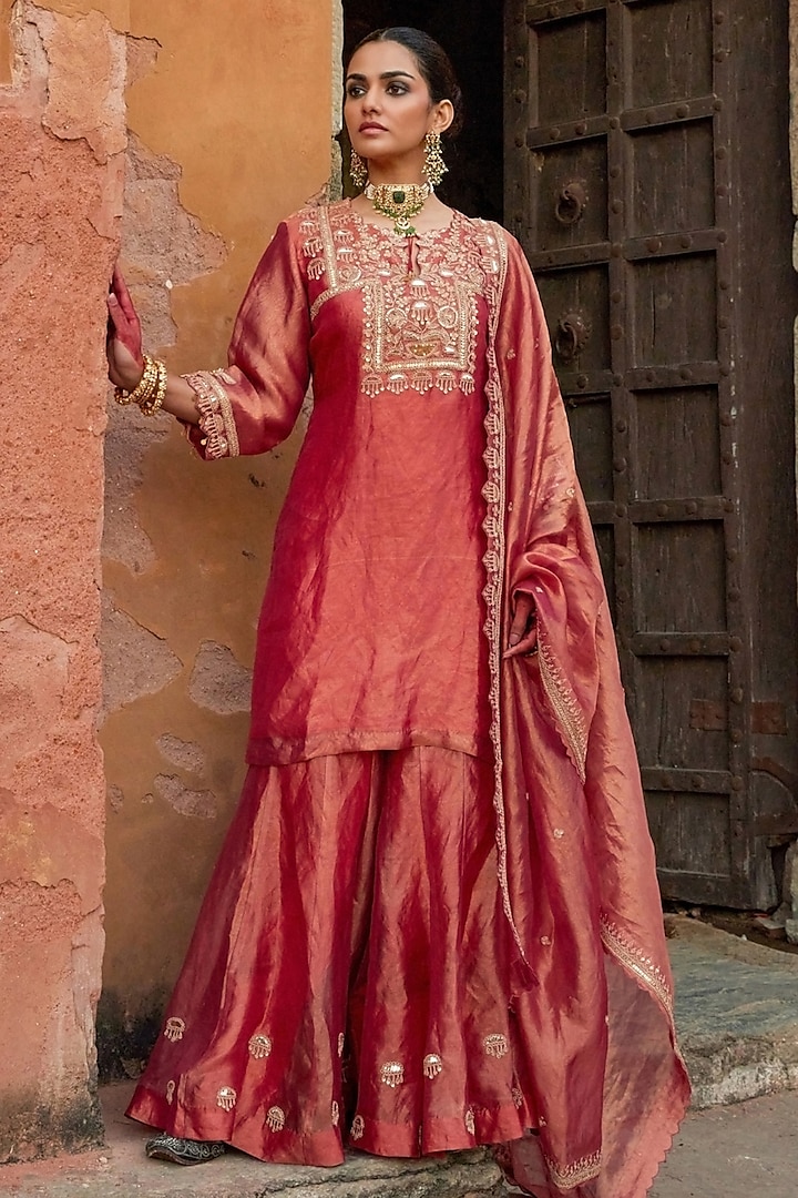 Red Pure Tissue Embroidered Gharara Set by Vinita Bhansali at Pernia's Pop Up Shop