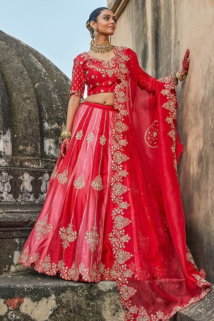 Red Pure Silk Mukaish & Zardosi Embroidered Bridal Lehenga Set by Vinita Bhansali at Pernia's Pop Up Shop