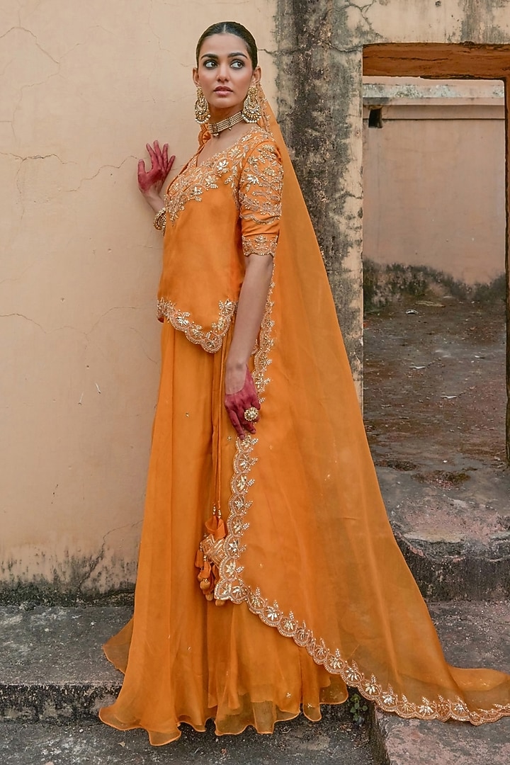 Yellow Pure Silk Organza Pearl Hand Embroidered Wedding Lehenga Set by Vinita Bhansali at Pernia's Pop Up Shop