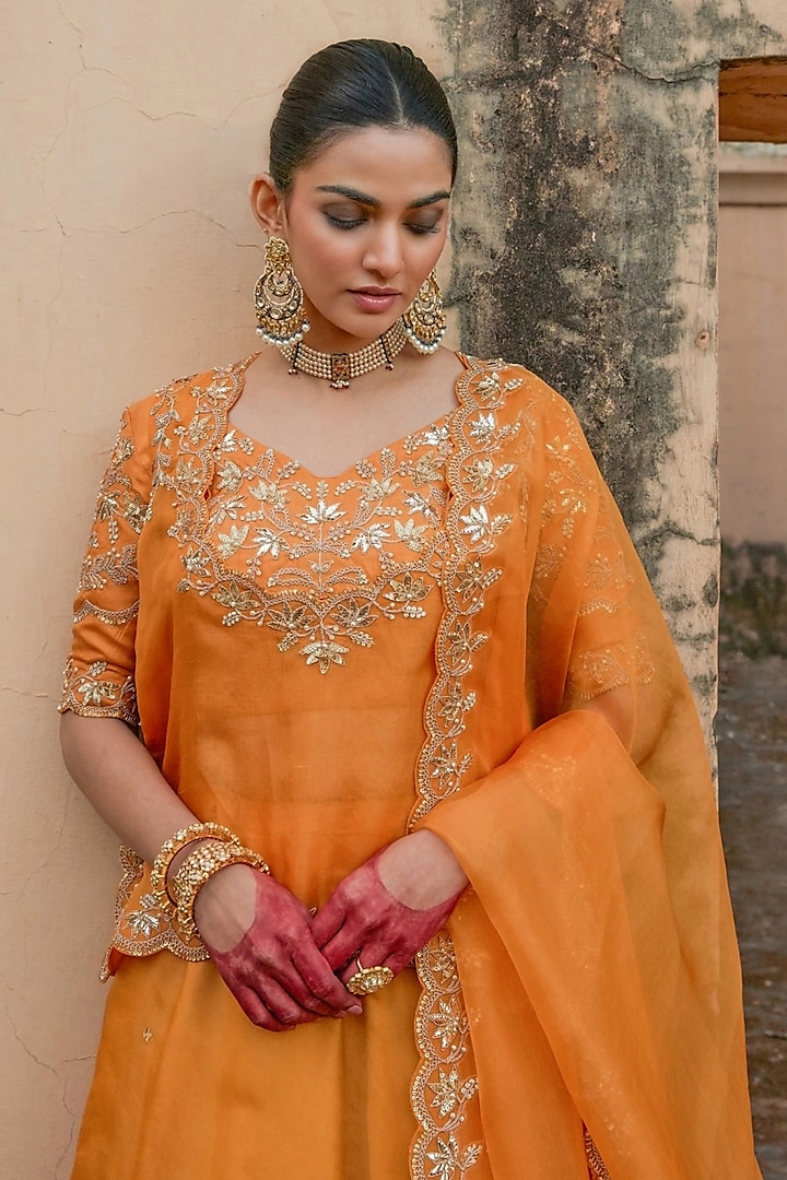 Yellow Pure Silk Organza Pearl Hand Embroidered Wedding Lehenga Set by Vinita Bhansali at Pernia's Pop Up Shop