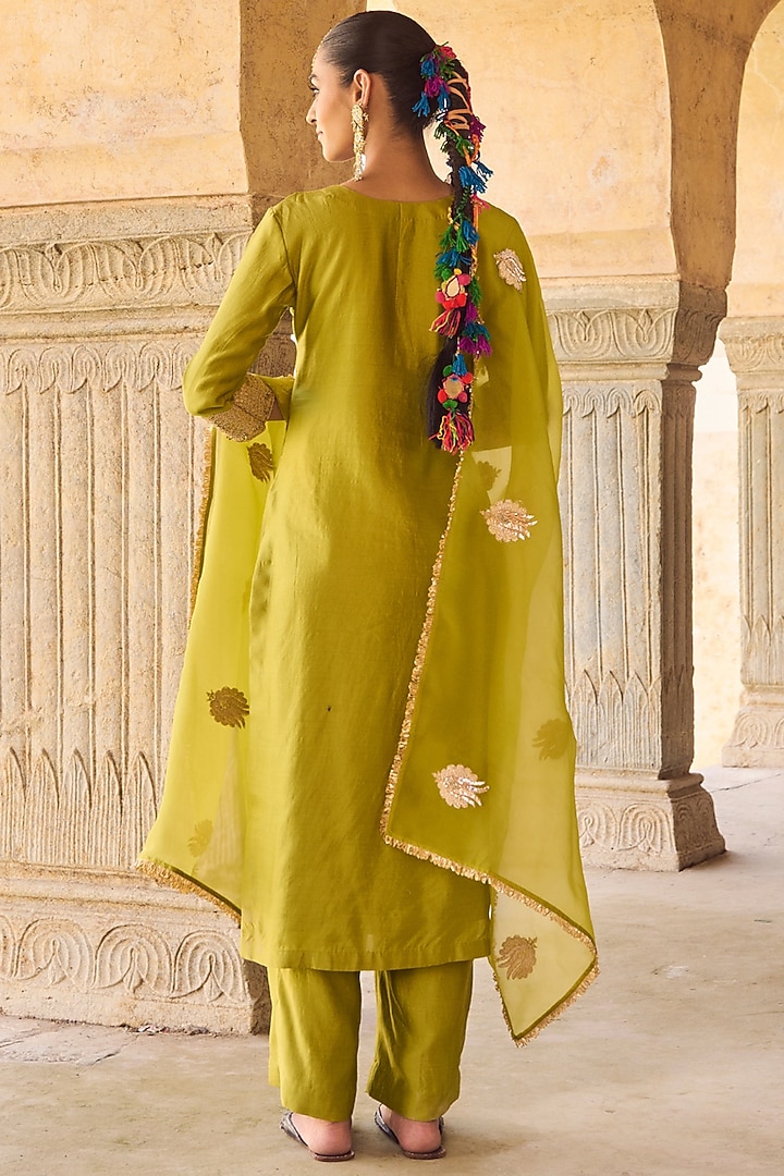 Green Pure Silk Zardosi Hand Embroidered Kurta Set by Vinita Bhansali at Pernia's Pop Up Shop