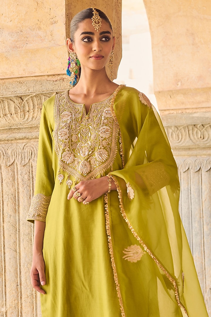 Green Pure Silk Zardosi Hand Embroidered Kurta Set by Vinita Bhansali at Pernia's Pop Up Shop