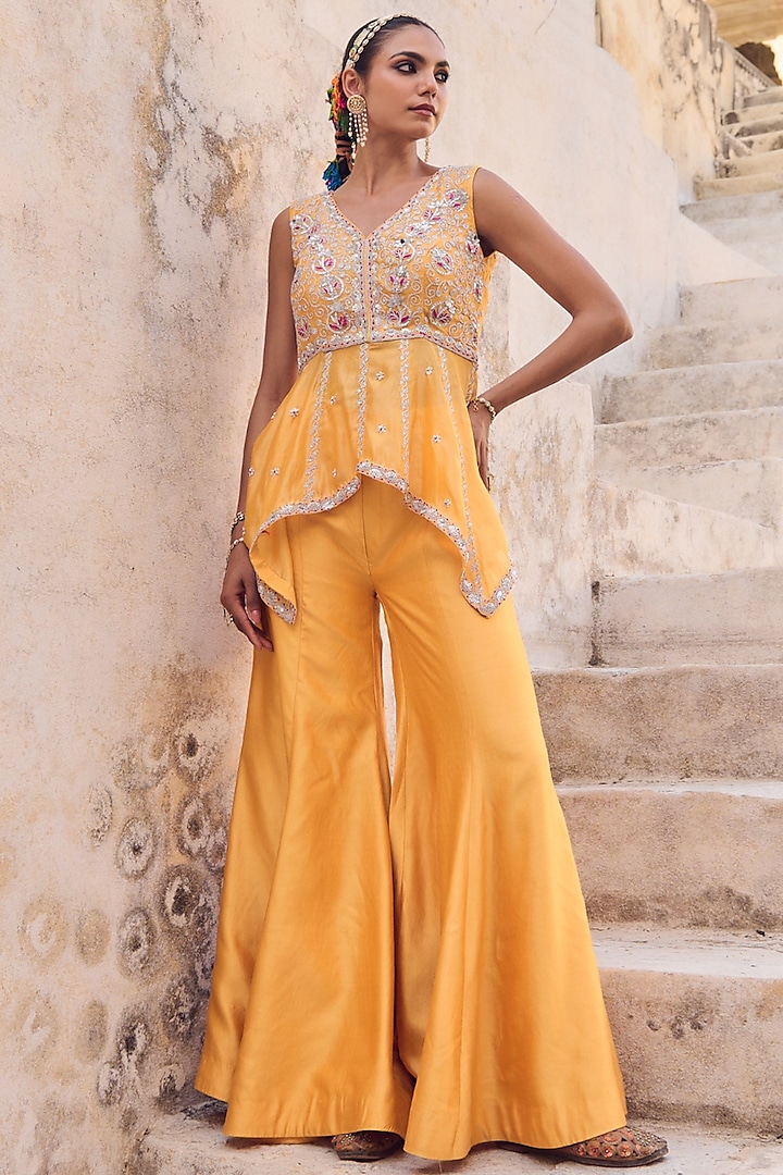 Yellow Pure Silk Wedding Sharara Set by Vinita Bhansali at Pernia's Pop Up Shop